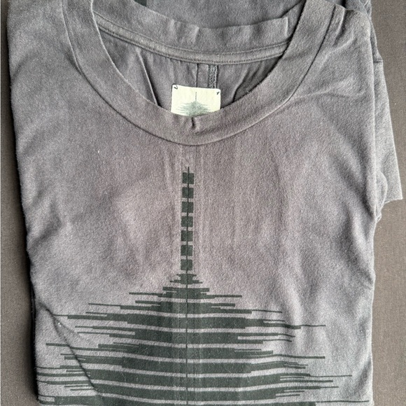 Men's Gray Graphic T-Shirt XL - Picture 2 of 8